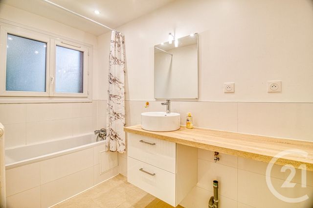 Appartement F4 &agrave; vendre - 4 pi&egrave;ces - 66,98 m2 - Montmorency - 95 - ILE-DE-FRANCE