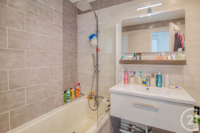 Appartement F4 &agrave; vendre - 4 pi&egrave;ces - 81,88 m2 - Ermont - 95 - ILE-DE-FRANCE