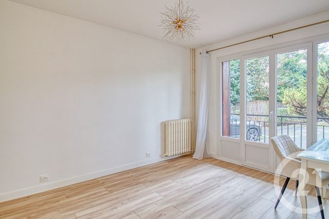 Appartement F4 &agrave; louer - 4 pi&egrave;ces - 66,98 m2 - Montmorency - 95 - ILE-DE-FRANCE