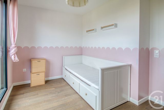 Appartement F3 &agrave; louer - 3 pi&egrave;ces - 66,52 m2 - Colombes - 92 - ILE-DE-FRANCE