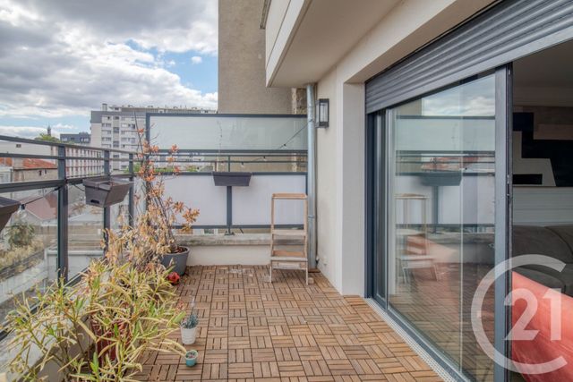 Appartement F3 &agrave; louer - 3 pi&egrave;ces - 66,52 m2 - Colombes - 92 - ILE-DE-FRANCE