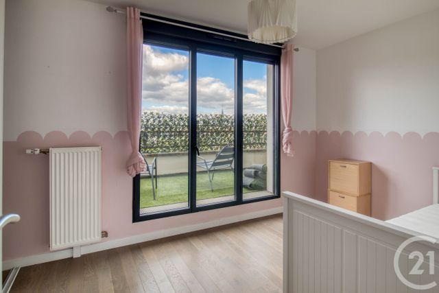 Appartement F3 &agrave; louer - 3 pi&egrave;ces - 66,52 m2 - Colombes - 92 - ILE-DE-FRANCE
