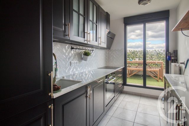 Appartement F3 &agrave; louer - 3 pi&egrave;ces - 66,52 m2 - Colombes - 92 - ILE-DE-FRANCE