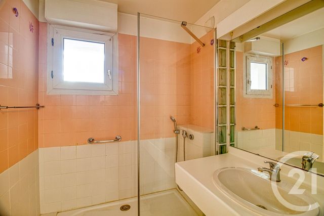 Appartement F2 &agrave; vendre - 2 pi&egrave;ces - 52 m2 - Ermont - 95 - ILE-DE-FRANCE