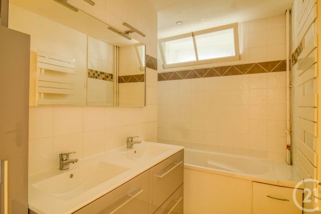 Appartement F3 &agrave; louer - 3 pi&egrave;ces - 54,19 m2 - Ermont - 95 - ILE-DE-FRANCE