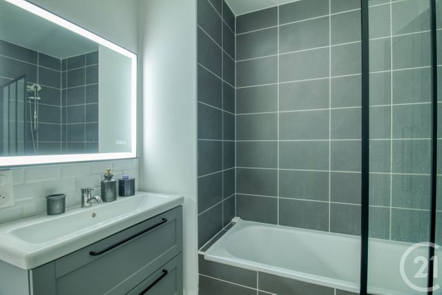 Appartement F3 &agrave; louer - 3 pi&egrave;ces - 60,78 m2 - Epinay Sur Seine - 93 - ILE-DE-FRANCE