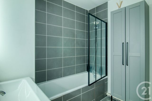 Appartement F3 &agrave; louer - 3 pi&egrave;ces - 60,78 m2 - Epinay Sur Seine - 93 - ILE-DE-FRANCE