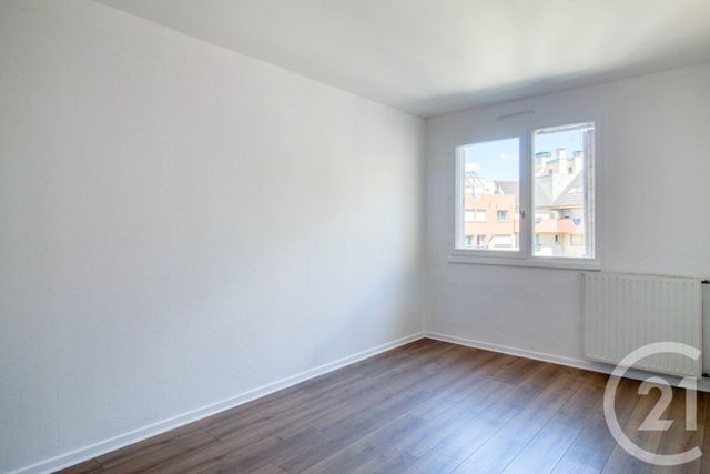 Appartement F4 à vendre - 4 pièces - 82,52 m2 - Ermont - 95 - ILE-DE-FRANCE