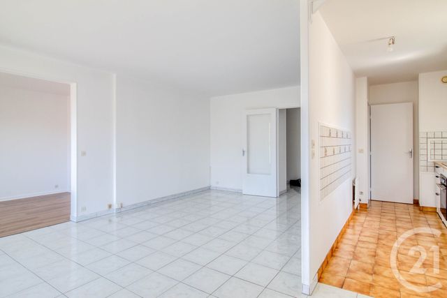 Appartement F4 à vendre - 4 pièces - 82,52 m2 - Ermont - 95 - ILE-DE-FRANCE