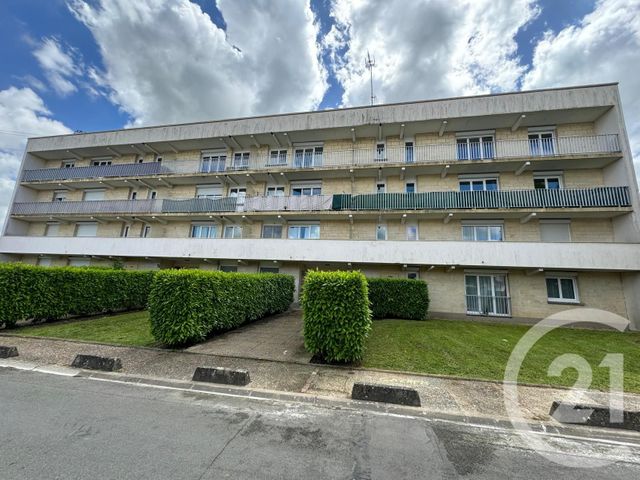 Appartement F1 &agrave; louer - 1 pi&egrave;ce - 28 m2 - Le Plessis Belleville - 60 - PICARDIE