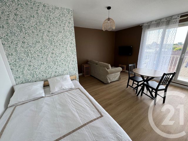 Appartement F1 &agrave; louer - 1 pi&egrave;ce - 28 m2 - Le Plessis Belleville - 60 - PICARDIE