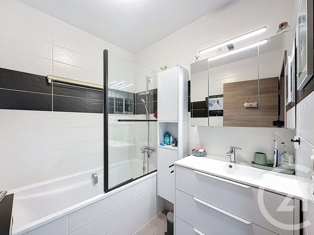 Appartement F4 &agrave; vendre - 5 pi&egrave;ces - 104,68 m2 - Taninges - 74 - RHONE-ALPES