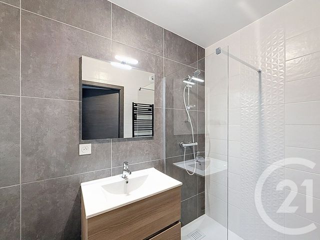 Appartement à vendre - 4 pièces - 84,45 m2 - Taninges - 74 - RHONE-ALPES