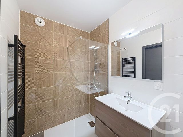 Appartement à vendre - 4 pièces - 84,45 m2 - Taninges - 74 - RHONE-ALPES