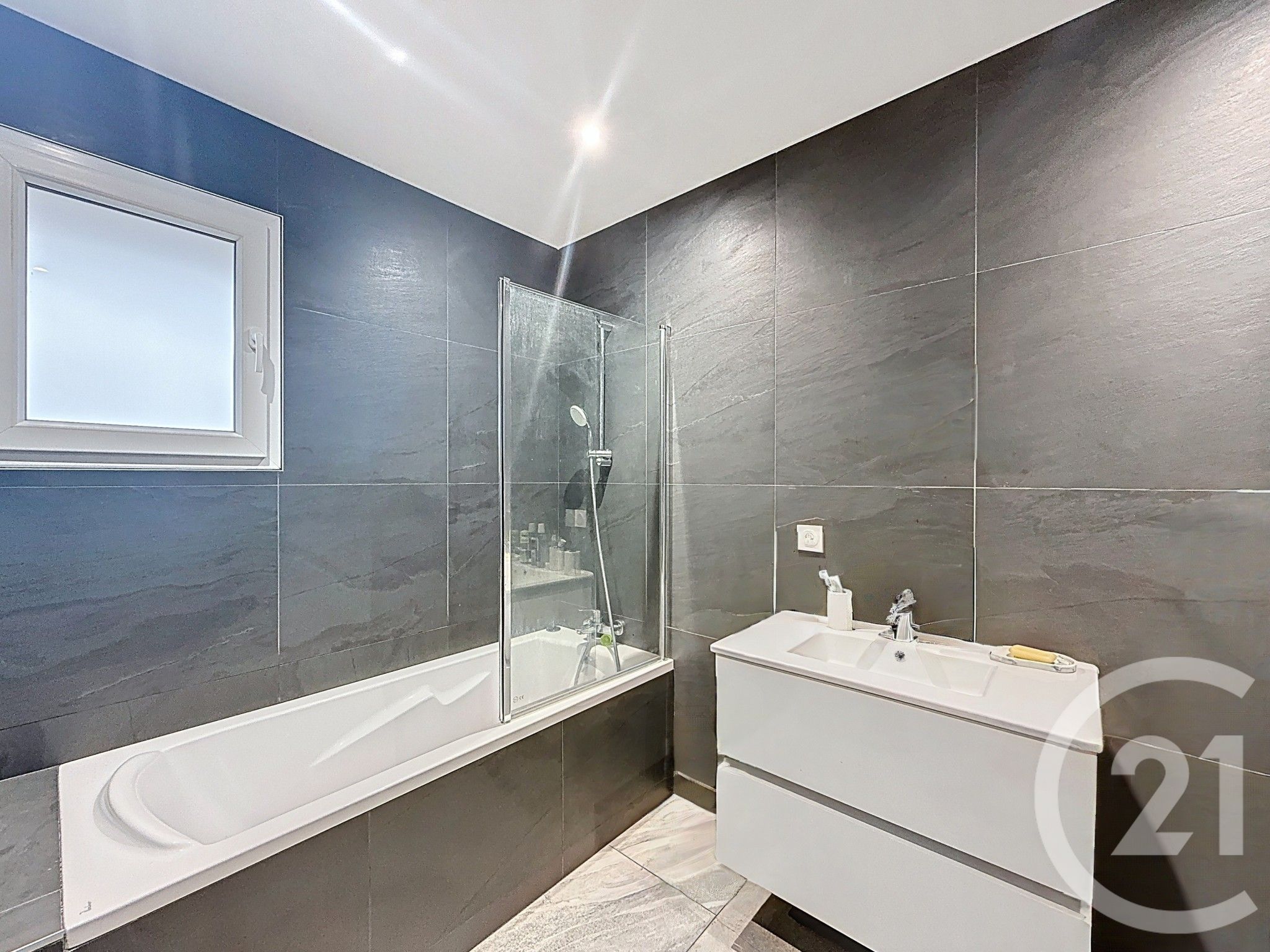 Maison à vendre - 4 pièces - 100 m2 - Scionzier - 74 - RHONE-ALPES — 6