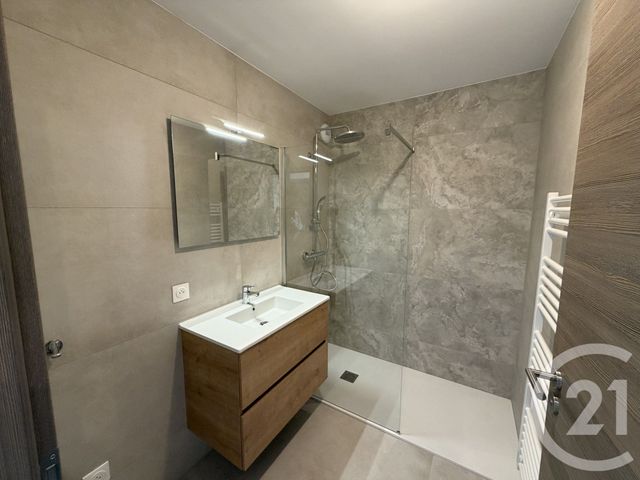 Appartement T3 &agrave; louer - 3 pi&egrave;ces - 51,06 m2 - Taninges - 74 - RHONE-ALPES