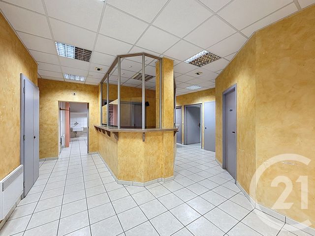 Appartement Local &agrave; vendre - 8 pi&egrave;ces - 143,79 m2 - Taninges - 74 - RHONE-ALPES