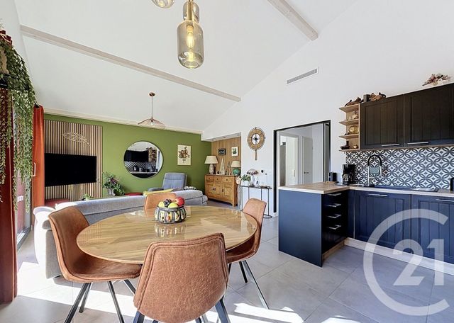 Appartement 3 pièces 79 m² · à Taninges · 78,6 m² · 555 000 €
