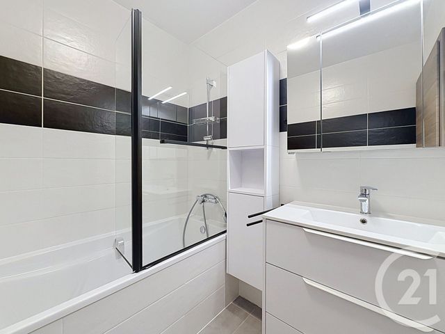 Appartement F4 &agrave; vendre - 5 pi&egrave;ces - 104,68 m2 - Taninges - 74 - RHONE-ALPES