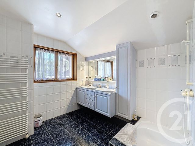 Maison à vendre - 6 pièces - 195 m2 - Mieussy - 74 - RHONE-ALPES