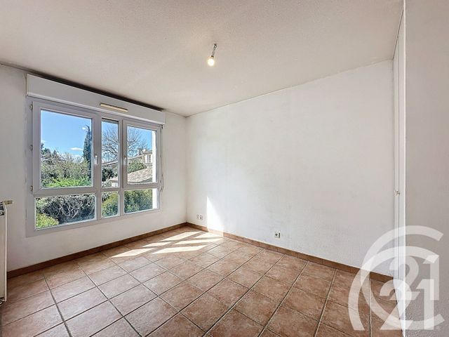 Appartement F2 &agrave; vendre - 2 pi&egrave;ces - 48,70 m2 - L Isle Sur La Sorgue - 84 - PROVENCE-ALPES-COTE-D-AZUR
