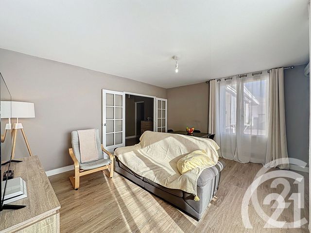 Appartement F3 à vendre - 4 pièces - 72,99 m2 - Cavaillon - 84 - PROVENCE-ALPES-COTE-D-AZUR