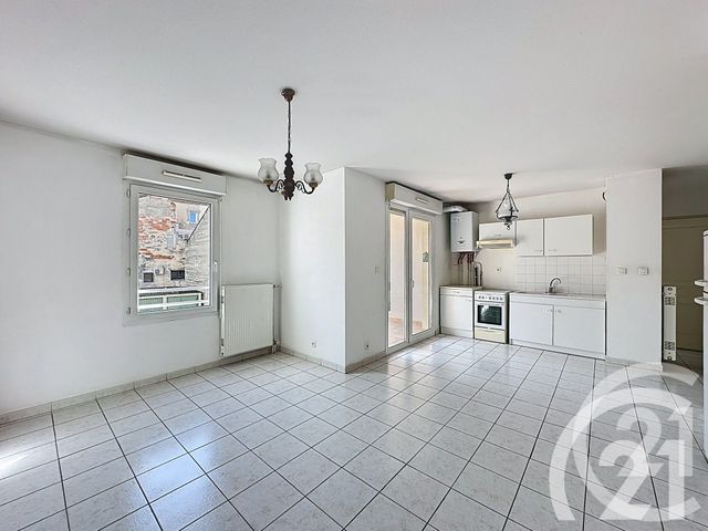 Appartement F2 &agrave; vendre - 2 pi&egrave;ces - 42,81 m2 - Cavaillon - 84 - PROVENCE-ALPES-COTE-D-AZUR