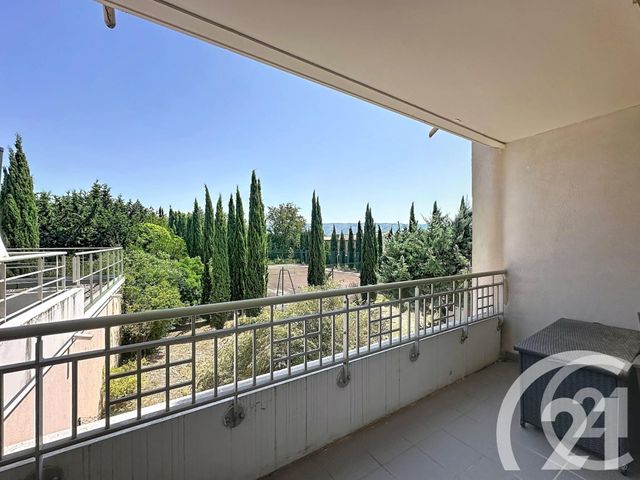 Appartement F4 &agrave; vendre - 4 pi&egrave;ces - 85,93 m2 - Cavaillon - 84 - PROVENCE-ALPES-COTE-D-AZUR