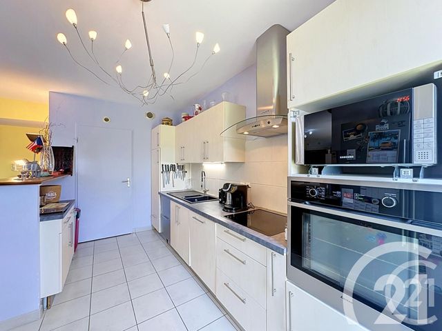 Appartement F4 &agrave; vendre - 4 pi&egrave;ces - 85,93 m2 - Cavaillon - 84 - PROVENCE-ALPES-COTE-D-AZUR