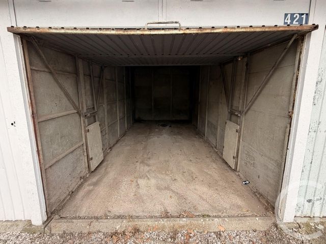 Parking &agrave; louer - 15 m2 - Hellemmes Lille - 59 - NORD-PAS-DE-CALAIS