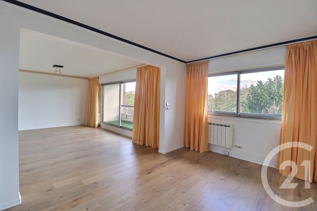 Appartement 3 pièces 99 m² · à Loos · 99,3 m² · 1 172 €/mois