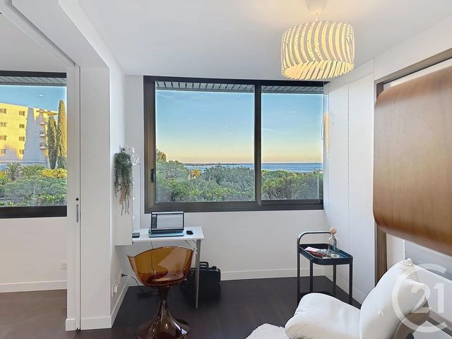 Appartement F4 &agrave; vendre - 4 pi&egrave;ces - 132,06 m2 - Cannes - 06 - PROVENCE-ALPES-COTE-D-AZUR