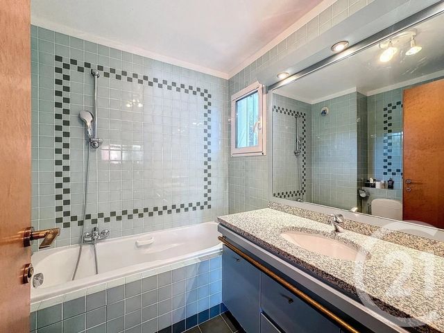 Appartement T3 &agrave; vendre - 3 pi&egrave;ces - 76,64 m2 - Antibes - 06 - PROVENCE-ALPES-COTE-D-AZUR