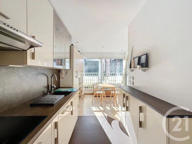 Appartement T3 &agrave; vendre - 3 pi&egrave;ces - 76,64 m2 - Antibes - 06 - PROVENCE-ALPES-COTE-D-AZUR