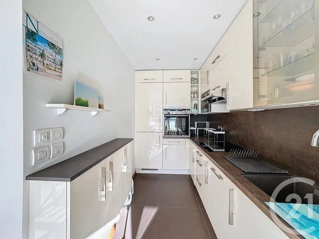 Appartement T3 &agrave; vendre - 3 pi&egrave;ces - 76,64 m2 - Antibes - 06 - PROVENCE-ALPES-COTE-D-AZUR