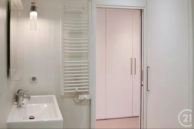 Appartement F2 &agrave; vendre - 3 pi&egrave;ces - 64,19 m2 - Cannes - 06 - PROVENCE-ALPES-COTE-D-AZUR