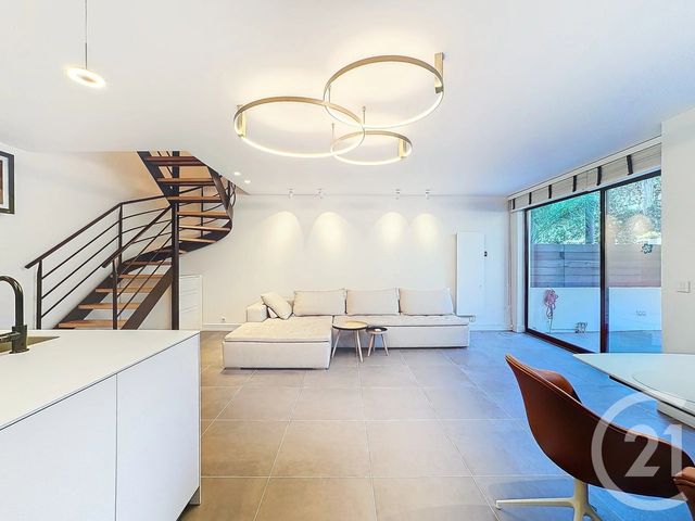 Appartement Duplex à vendre - 3 pièces - 81,69 m2 - Antibes - 06 - PROVENCE-ALPES-COTE-D-AZUR