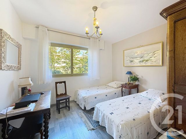 Appartement F3 &agrave; vendre - 4 pi&egrave;ces - 76,72 m2 - Antibes - 06 - PROVENCE-ALPES-COTE-D-AZUR