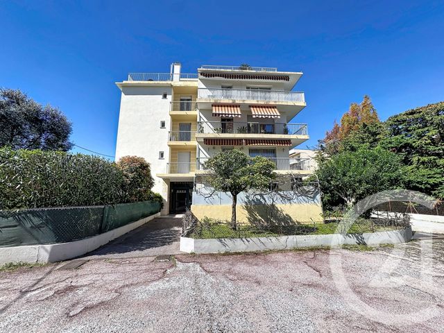 Appartement F3 &agrave; vendre - 4 pi&egrave;ces - 76,72 m2 - Antibes - 06 - PROVENCE-ALPES-COTE-D-AZUR