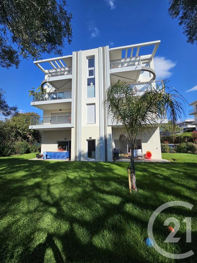 Appartement F4 &agrave; vendre - 4 pi&egrave;ces - 114,36 m2 - Antibes - 06 - PROVENCE-ALPES-COTE-D-AZUR