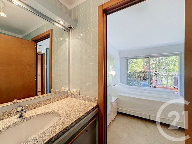 Appartement F3 &agrave; vendre - 3 pi&egrave;ces - 76,63 m2 - Antibes - 06 - PROVENCE-ALPES-COTE-D-AZUR