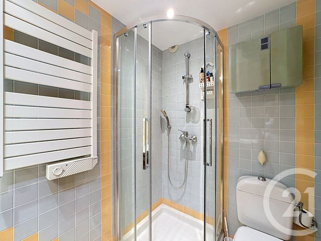 Appartement F3 &agrave; vendre - 3 pi&egrave;ces - 76,63 m2 - Antibes - 06 - PROVENCE-ALPES-COTE-D-AZUR