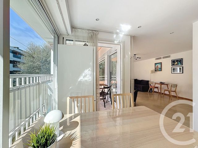 Appartement F3 &agrave; vendre - 3 pi&egrave;ces - 76,63 m2 - Antibes - 06 - PROVENCE-ALPES-COTE-D-AZUR