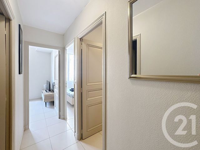 Appartement F2 &agrave; vendre - 2 pi&egrave;ces - 30,61 m2 - Antibes - 06 - PROVENCE-ALPES-COTE-D-AZUR