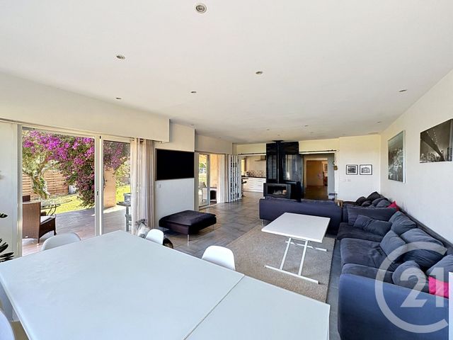 Maison &agrave; vendre - 7 pi&egrave;ces - 147,50 m2 - Antibes - 06 - PROVENCE-ALPES-COTE-D-AZUR