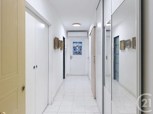Appartement F4 &agrave; vendre - 5 pi&egrave;ces - 101,87 m2 - Antibes - 06 - PROVENCE-ALPES-COTE-D-AZUR