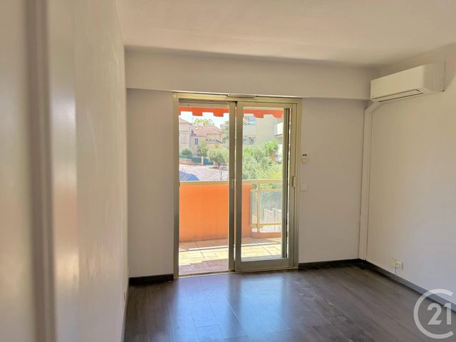 Appartement F3 &agrave; vendre - 3 pi&egrave;ces - 65,70 m2 - Cannes - 06 - PROVENCE-ALPES-COTE-D-AZUR
