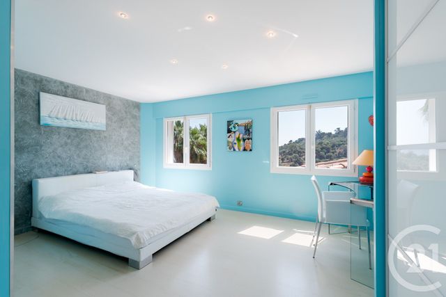 Maison &agrave; vendre - 7 pi&egrave;ces - 280,70 m2 - Mandelieu La Napoule - 06 - PROVENCE-ALPES-COTE-D-AZUR