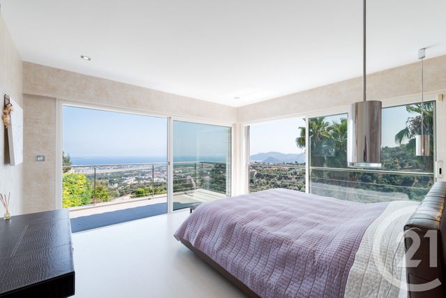 Maison &agrave; vendre - 7 pi&egrave;ces - 280,70 m2 - Mandelieu La Napoule - 06 - PROVENCE-ALPES-COTE-D-AZUR
