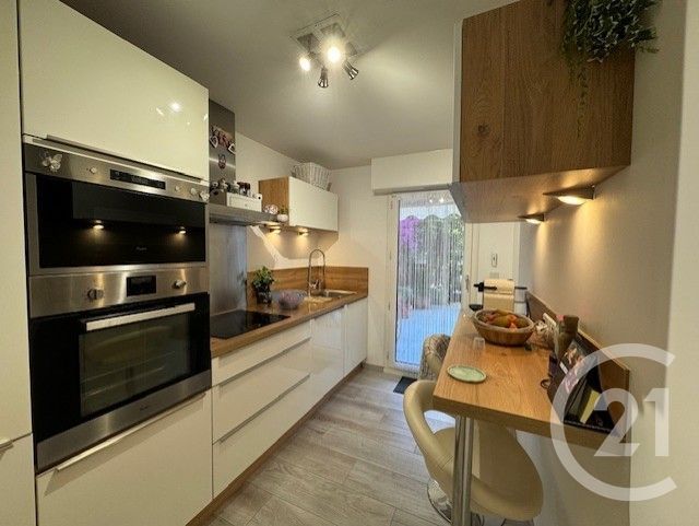 Appartement F3 &agrave; vendre - 3 pi&egrave;ces - 71,25 m2 - Antibes - 06 - PROVENCE-ALPES-COTE-D-AZUR